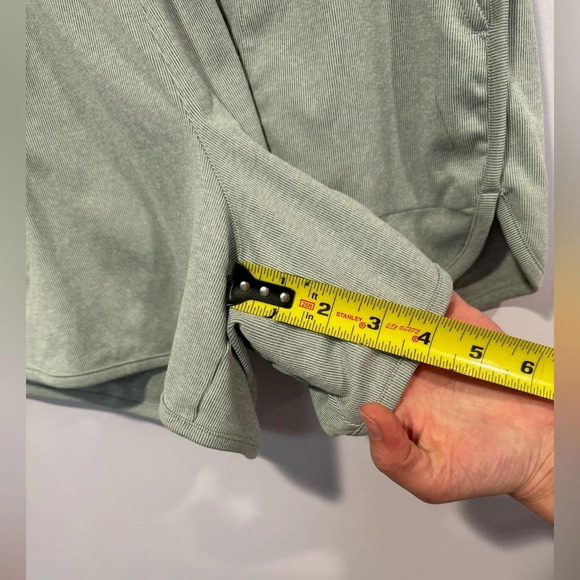 Grey Nike shorts‎ - Picture 2 of 7